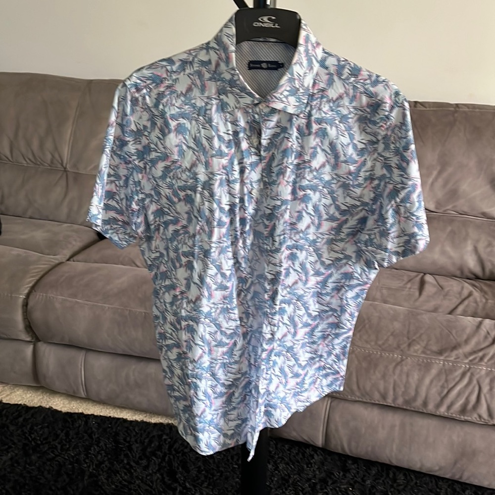Short sleeve Hawaiian shirt, button down, size XL, Stone Rose brand